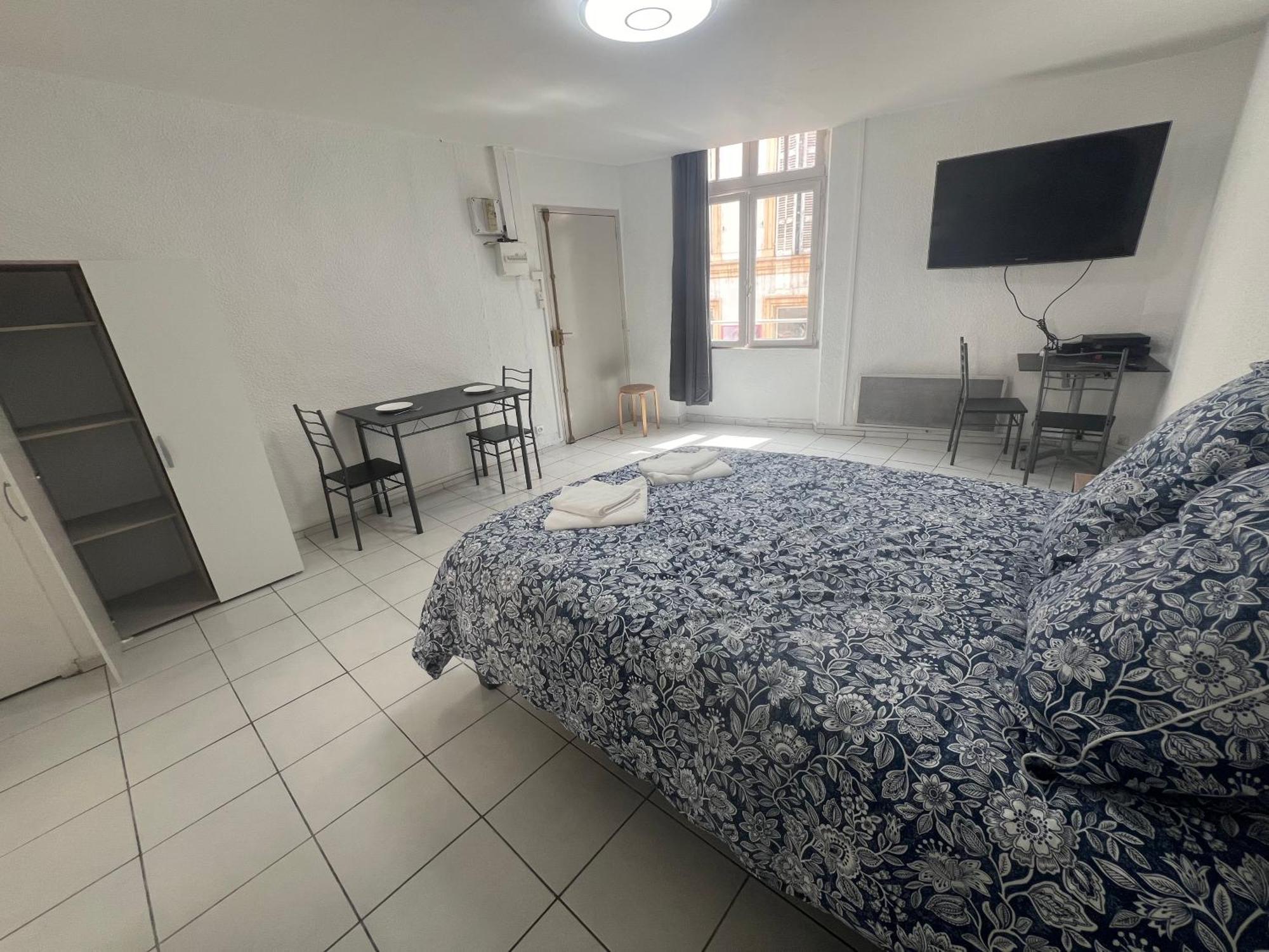 Studio Tapisvert St Charles Canebiere Vieux Port Marseille Exterior photo